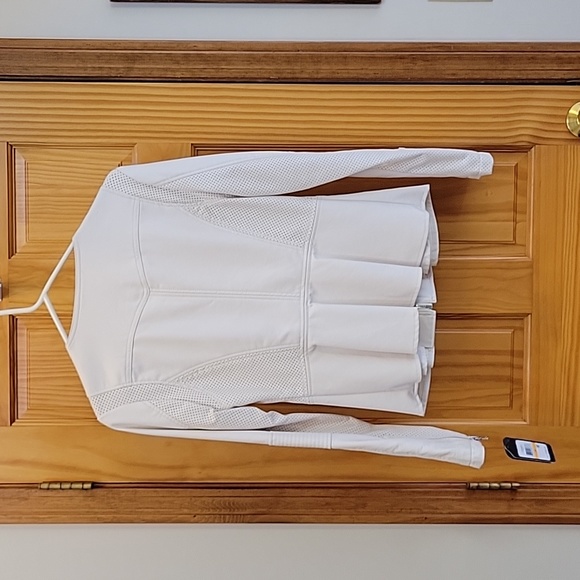 Beautiful Guess jacket NWT - Picture 2 of 14